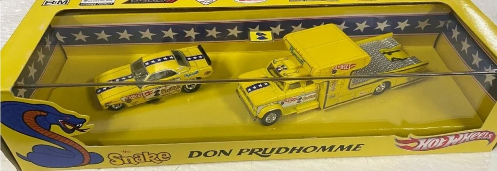 1967 Dodge D700 Hauler & 1972 Plymouth Cuda FC Yellow Snake Don Prudhomme - 2011 Hot Wheels Redline Club RLC