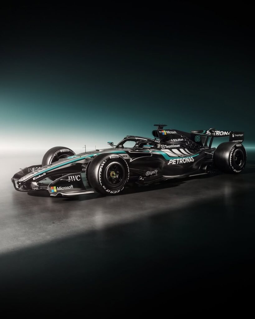 Mercedes AMG Petronas F1 Team 2026 Livery 2/5