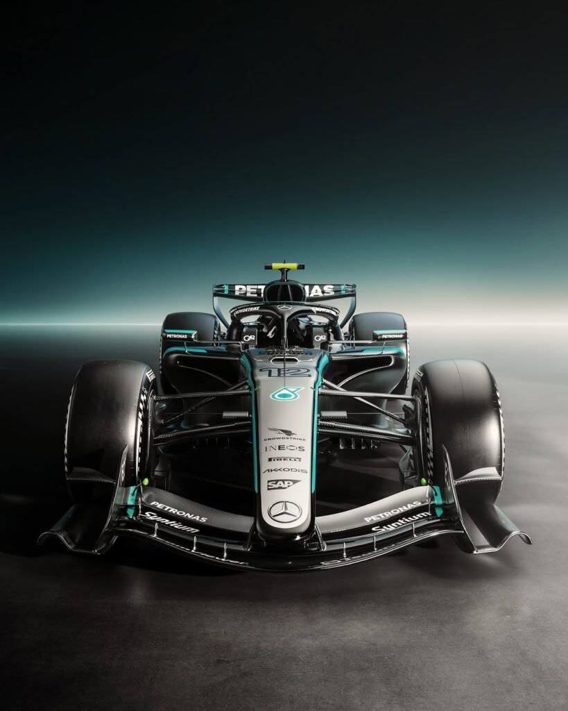 Mercedes AMG Petronas F1 Team 2026 Livery 1/5