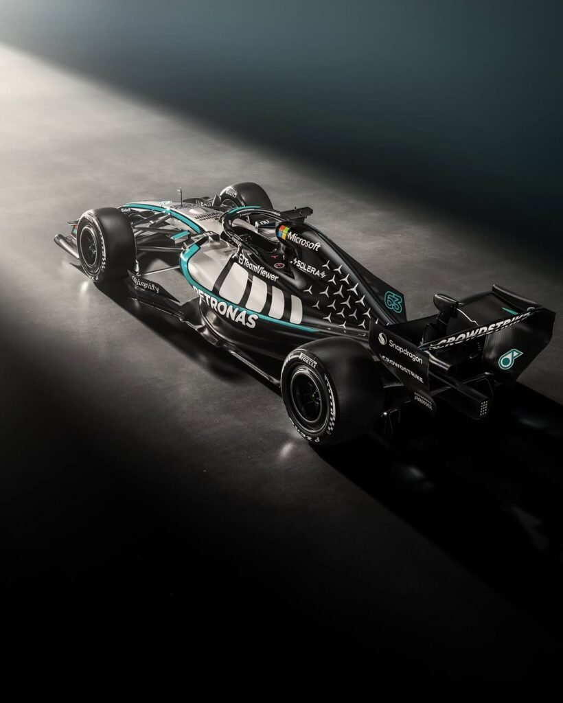 Mercedes AMG Petronas F1 Team 2026 Livery 3/5